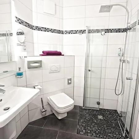 Jungstil מלון 4*