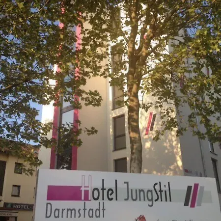 מלון Jungstil 4*