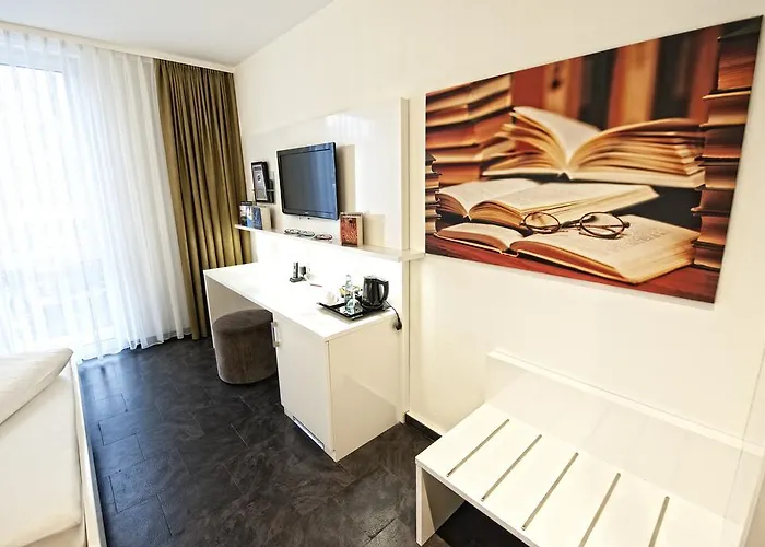 Jungstil Szálloda Darmstadt