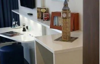 מלון Jungstil 4*